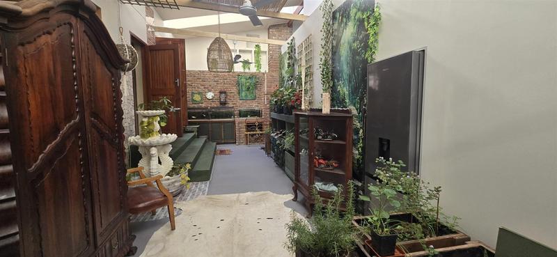 6 Bedroom Property for Sale in Reebok Western Cape